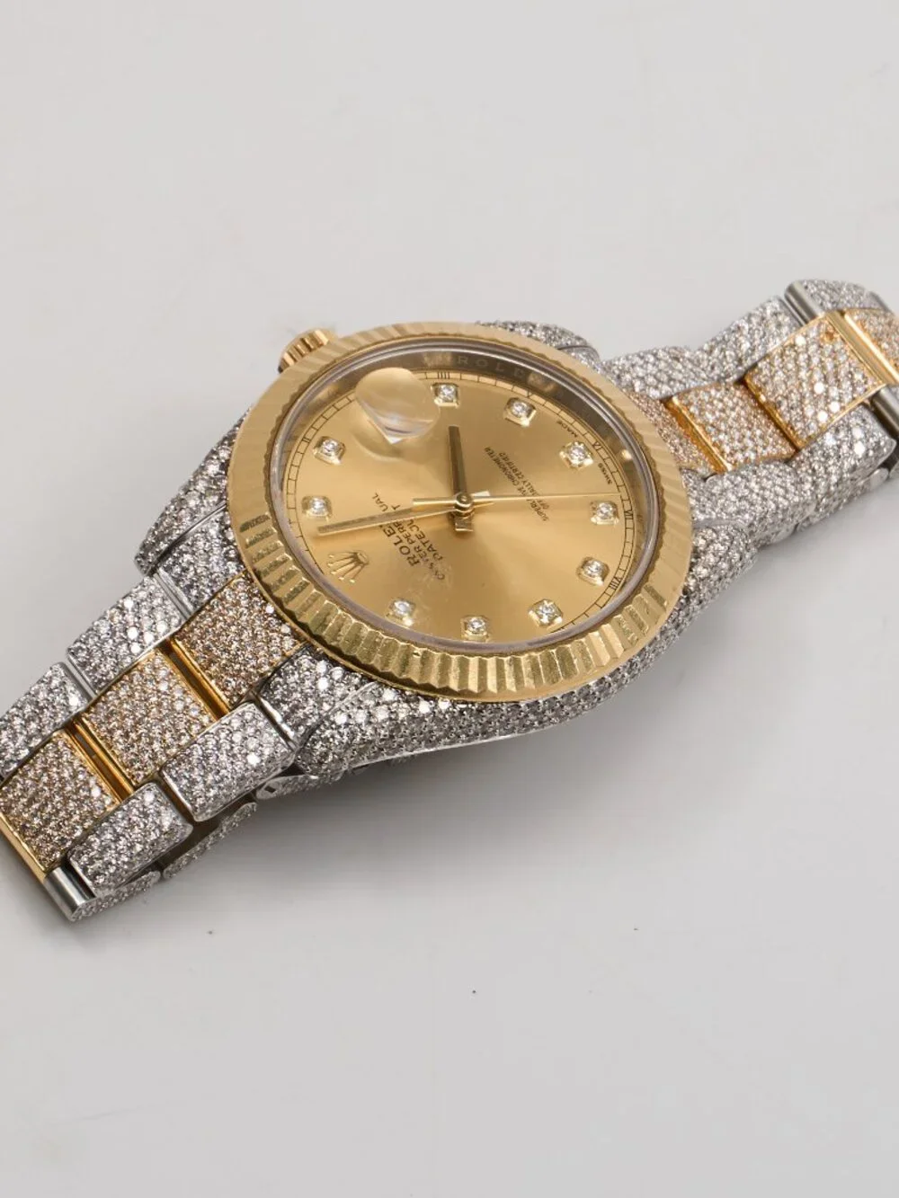 Rolex 126333 Watch with 13.7CTtw SI1 Diamonds